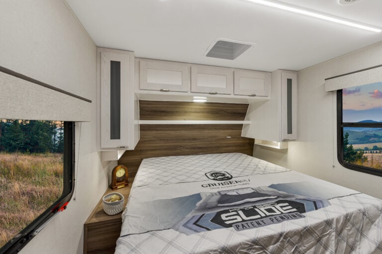 2026 Cruiser RV MPG 2650RB photo 8