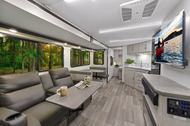 2026 Cruiser RV Shadow Cruiser 261RB photo 5