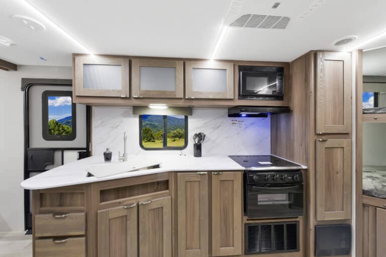 2026 Cruiser RV MPG 2520BH photo 5